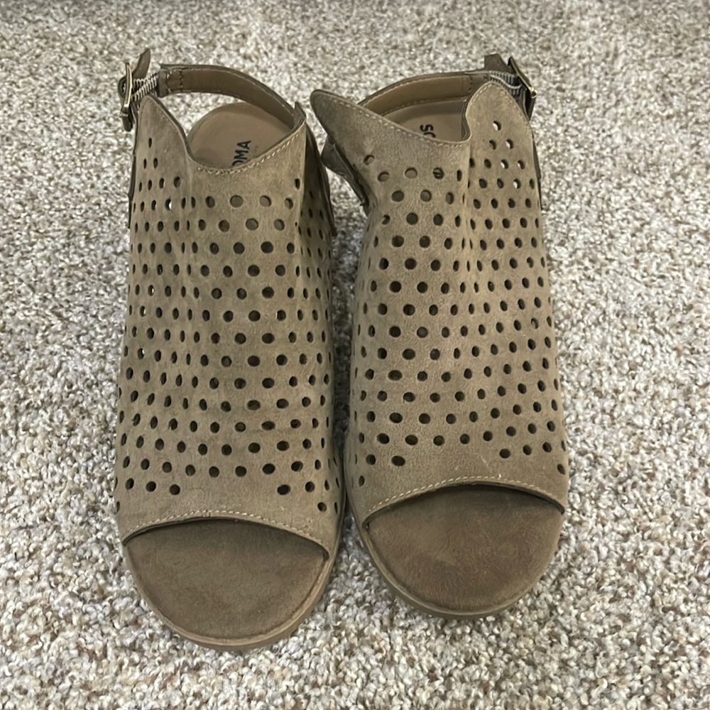 Sonoma heels size 8 1/2